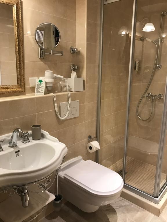 Apartment-Hotel Am Rathaus Düsseldorf Dış mekan fotoğraf